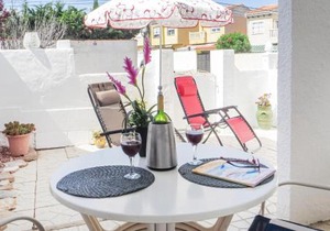 Gorgeous Apartment In Torrevieja With Wifi