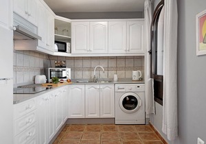 Vacation Apartment 'La Estrella II' with Sea View, Wi-Fi and Air Conditioning