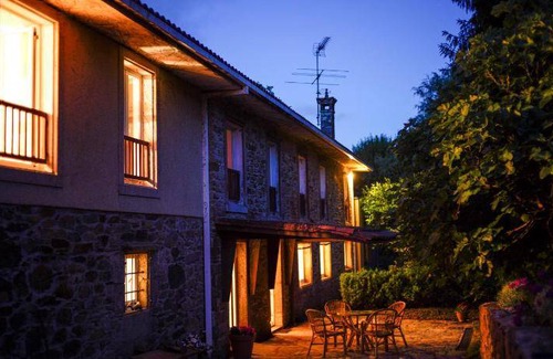 Santiago de Compostela Villa | 400 m² Villa ∙ 6 bedrooms ∙ 14 guests