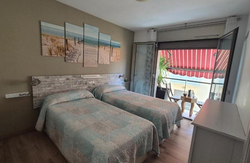 Viladecans Apartment | Ático, Airport Barcelona Port Crucero y Playas a 5 Kilometros