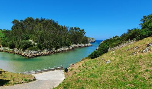 Posada de Llanes Apartment | Ático en Posada de Llanes, 2 hab, con 2 terrazas - VUT-5555-AS