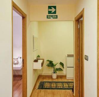 El Ensanche Zona Nuova House | 110 m² House ∙ 3 bedrooms ∙ 6 guests