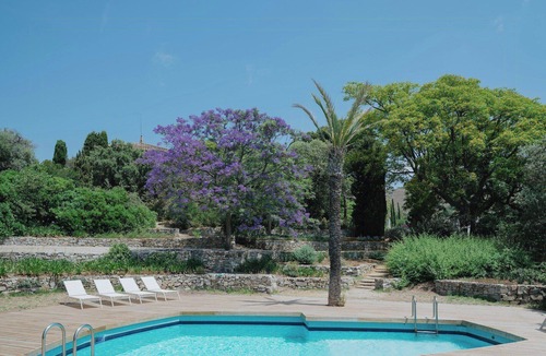 Tiana House | 15th-century farmhouse with pool near Barcelona
