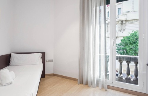 Dreta de l'Eixample Apartment | 2 bedroom apartment for 3 people