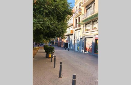La Bordeta Apartment | 2 BEDROOM APARTMENT SANTS
