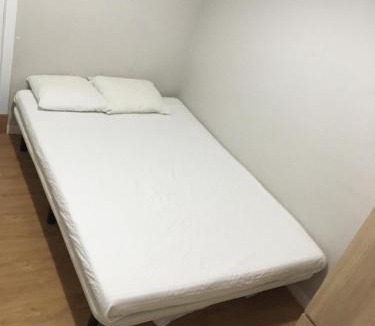 La Bordeta Apartment | 2 BEDROOM APARTMENT SANTS