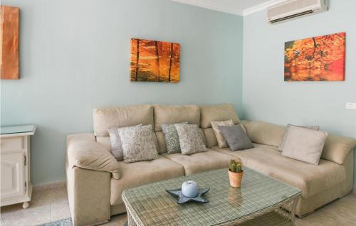 Carihuela Apartment | 2 Bedroom Beach Front Apartment In Torremolinos