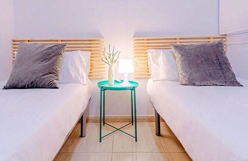 el Camp d'en Grassot i Gracia Nova Apartment | 2bed with balcony in beautiful Gracia