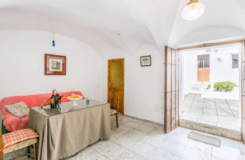 Villanueva del Rey House | 3 bedroom awesome home in Villanueva del Rey