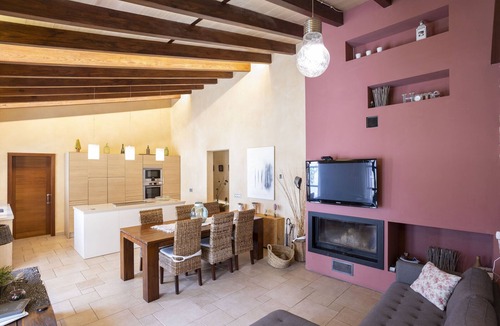 Mancor de la Vall Villa | 3 bedroom villa with private pool