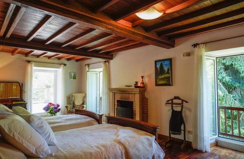 Santiago de Compostela Villa | 400 m² Villa ∙ 6 bedrooms ∙ 14 guests