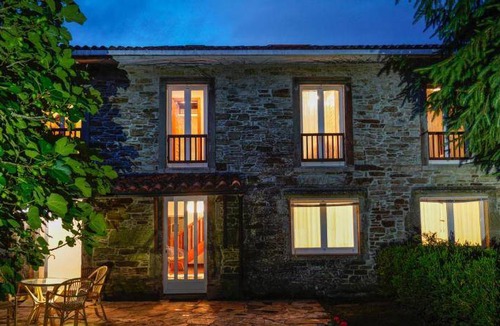 Santiago de Compostela Villa | 400 m² Villa ∙ 6 bedrooms ∙ 14 guests