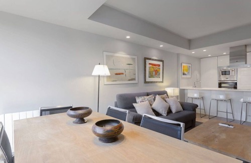 Goya Apartment | 6-Guest Haven near Golden Mile