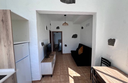 Risco Blanco Ski Chalet | '7' with Mountain View, Wi-Fi and Air Conditioning