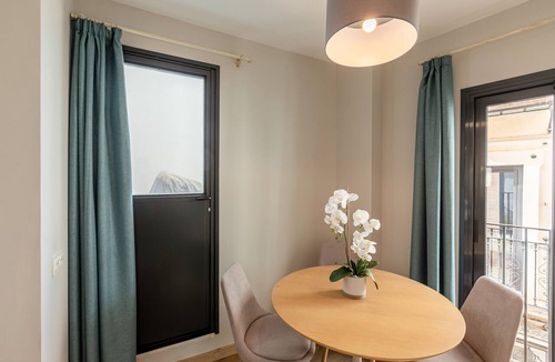 Santa Cruz Apartment | A2 Apartamento con vistas a la Catedral - Centro y piscina
