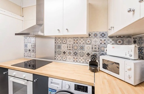 La Nova Esquerra de l'Eixample Apartment | Acomodis Apartments - Large Group Stay: 20 Bedrooms, 10 Baths | Sleeps up to 40