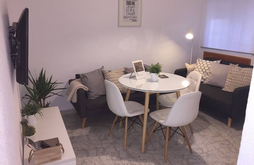 Distrito Sur Apartment | Air conditioning, Wifi, close to the mosque and cathedral