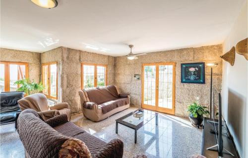 Alella House | Amazing Home In Alella