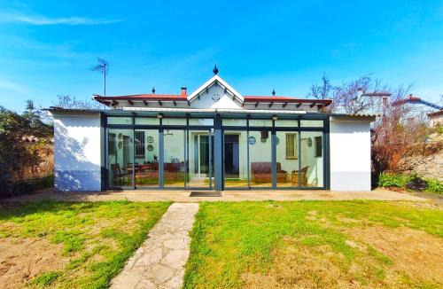 Martorelles House | Amplia Casa 3 hab en Martorelles, Barcelona