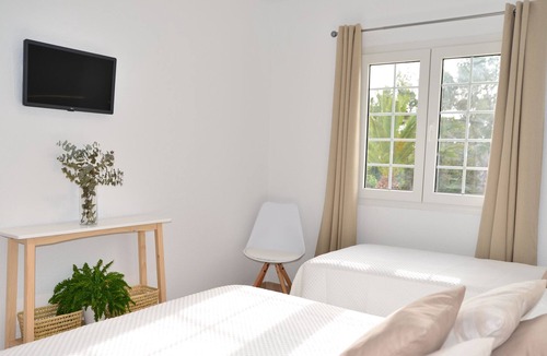 Es Pujols Apartment | Apartament Caoba in Es Pujols with pool, free wifi and very close to the beach