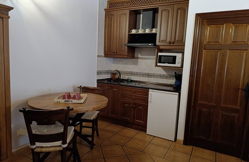 Consuegra Apartment | Apartamento Arriate in Consuegra, windmills