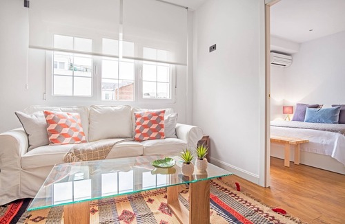 Milla de Oro Apartment | Apartamento Chic para 2 en la Golden Mile, Madrid