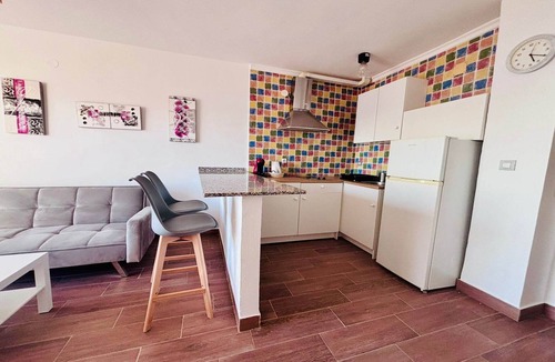 Velilla-Taramay Apartment | Apartamento en primera línea de playa