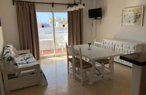 San Antonio Bay Apartment | Apartamentos Alba