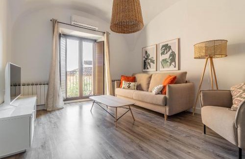 Santa Clara Apartment | Apartamentos El Patio Plaza de Santa Clara - con vistas en el casco histórico