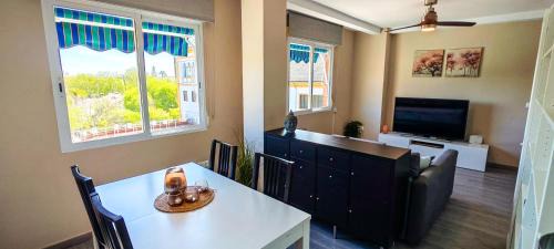 Ciudad Jardin Apartment | Apartamentos María Cristina 2, Parking Gratis, Vistas Mezquita