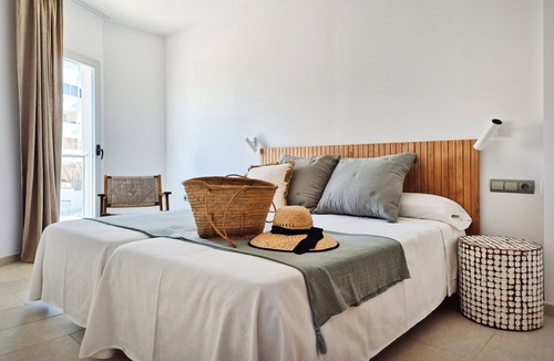Es Pujols Apartment | Apartaments Proa Es Pujols - Adults Only