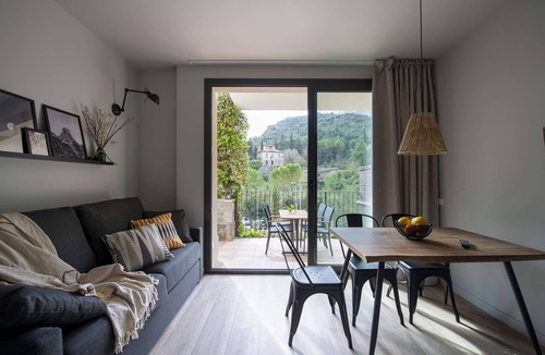 Monistrol de Montserrat Apartment | Apartment with views to Montserrat