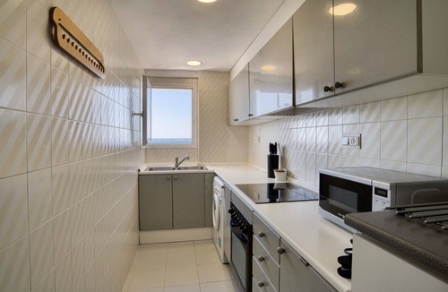 Sant Antoni de Calonge Apartment | Apartment on the First Line of the Beach with Sea View & Terrace