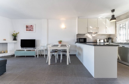 Sitio de Calahonda Apartment | Apartment '210 Mijas Sea View Bahia Playa' with Sea Views, Wi-Fi and Air Conditioning.
