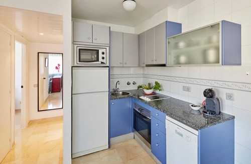 L'Estartit Apartment | APARTMENT (3 ADULTS + 2 CHILDREN) POOL VIEW