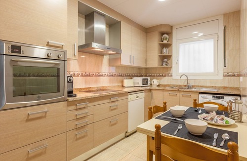 Canet de Mar Apartment | Apartment 'Amelie' with Wi-Fi