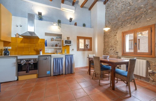 Barbera de la Conca House | Apartment 'Cal Capdevila Blau' with Mountain View, Wi-Fi and Air Conditioning