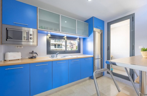 Villajoyosa Apartment | Apartment 'Cala Alta' with Sea Views, Wi-Fi and Air Conditioning