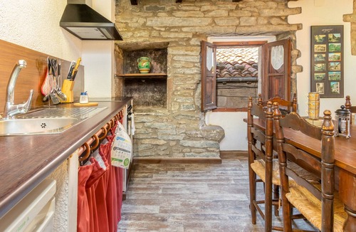 Rupit I Pruit Apartment | Apartment 'Can Lo 2' with Mountain View and Wi-Fi