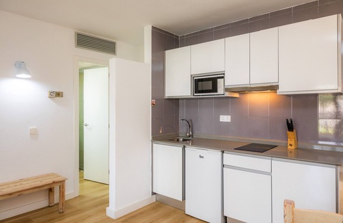 Canyamel Apartment | Apartment Close to the Beach with Pool Access, Private Terrace, Air Conditioning and Wi-Fi