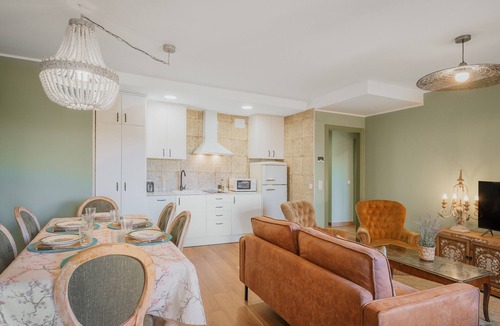 Roda de Eresma Apartment | Apartment 'El Rincón De La Naturaleza-3 Bedrooms' with Private Pool, Wi-Fi & Air Conditioning