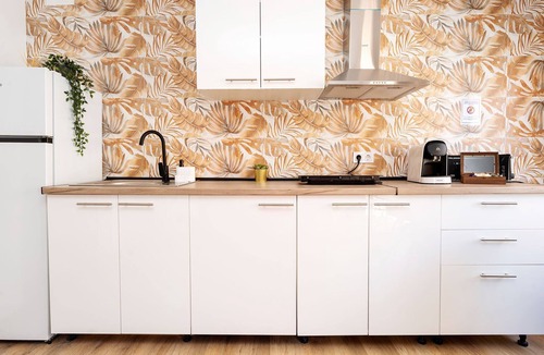 Sant Adria de Besos Apartment | Apartment 2 Bedrooms. 10' walk to the Beach/20' Barcelona center/15' Forum Bcn