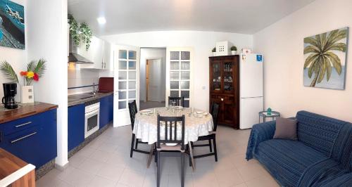 Los Mojones Apartment | Apartment Florencia with Pool Wifi in Puerto del Carmen, Lanzarote