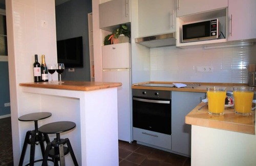 El Camp de l'Arpa del Clot Apartment | Apartment Ideal for seasons, for 4 or 5 people