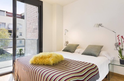 Sant Gervasi Apartment | Apartment in Sant Gervasi with Balcony for 6