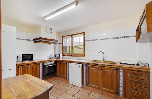 Sagas House | Apartment 'Les Cases' with Mountain View, Private Pool and Wi-Fi