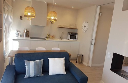Gava Apartment | Apartment mit Meerblick, Terrasse und Schwimmbad by Interhome