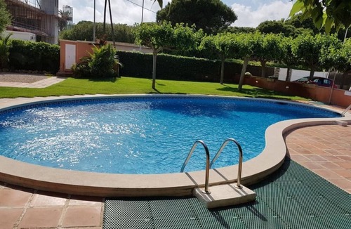 Gava Apartment | Apartment mit Meerblick, Terrasse und Schwimmbad by Interhome