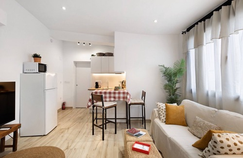 Sant Celoni Apartment | Apartment Privat Sant Celoni Montseny Barcelona with Balcony and Wi-Fi.