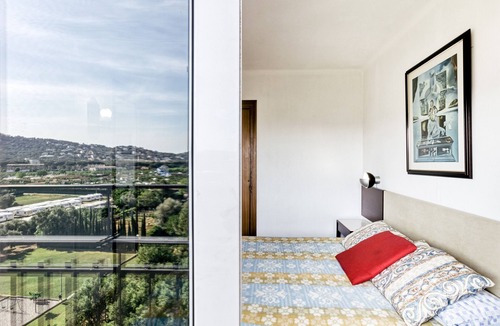 Sant Antoni de Calonge Apartment | Apartment 'Sant Antoni' with Sea View, Shared Pool and Wi-Fi